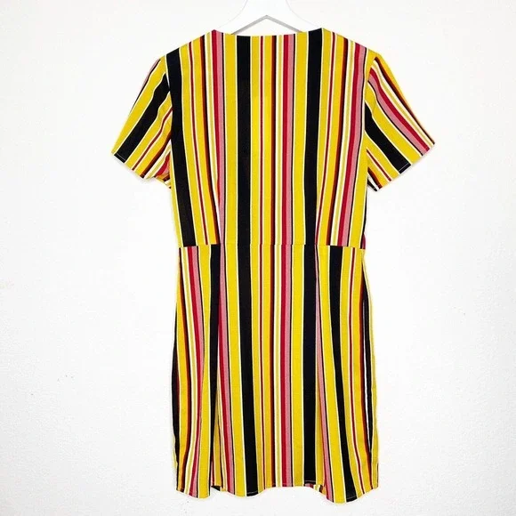 Missguided Striped Button Detail Dress NWT - Picture 6 of 9